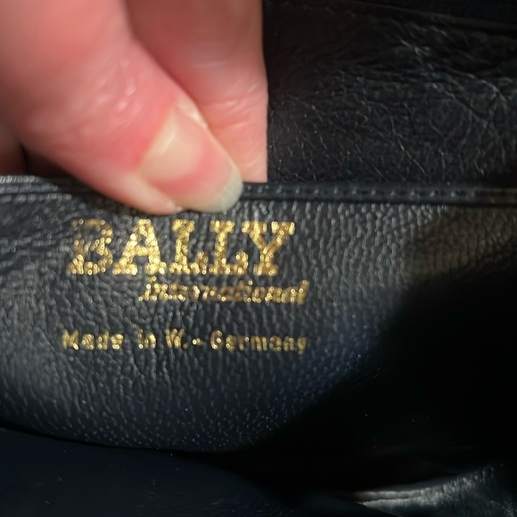 Bally Vintage Navy and Off White Crossbody - Picture 12 of 12